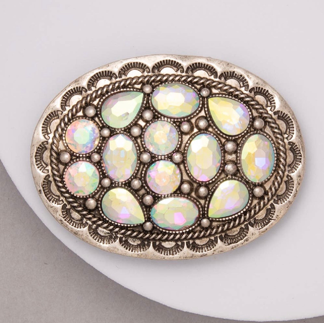 Western Embellished Scalloped
Edge Belt Buckle: Bronze or Silver ToneTipi