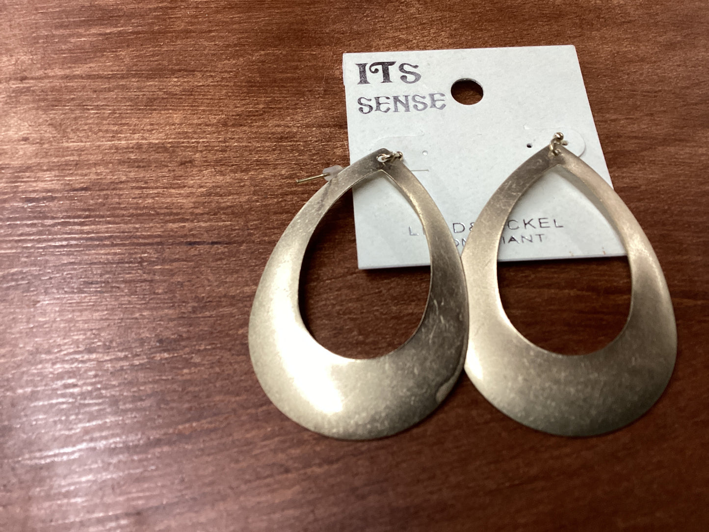 ITS Sense gold teardrop earrings