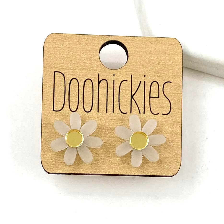 Frosted Daisy Studs - Spring Earrings: Pink Doohickie