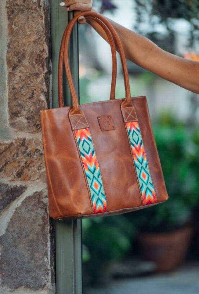 Basic Bliss Tote STS Ranchwear ( Discontinued)