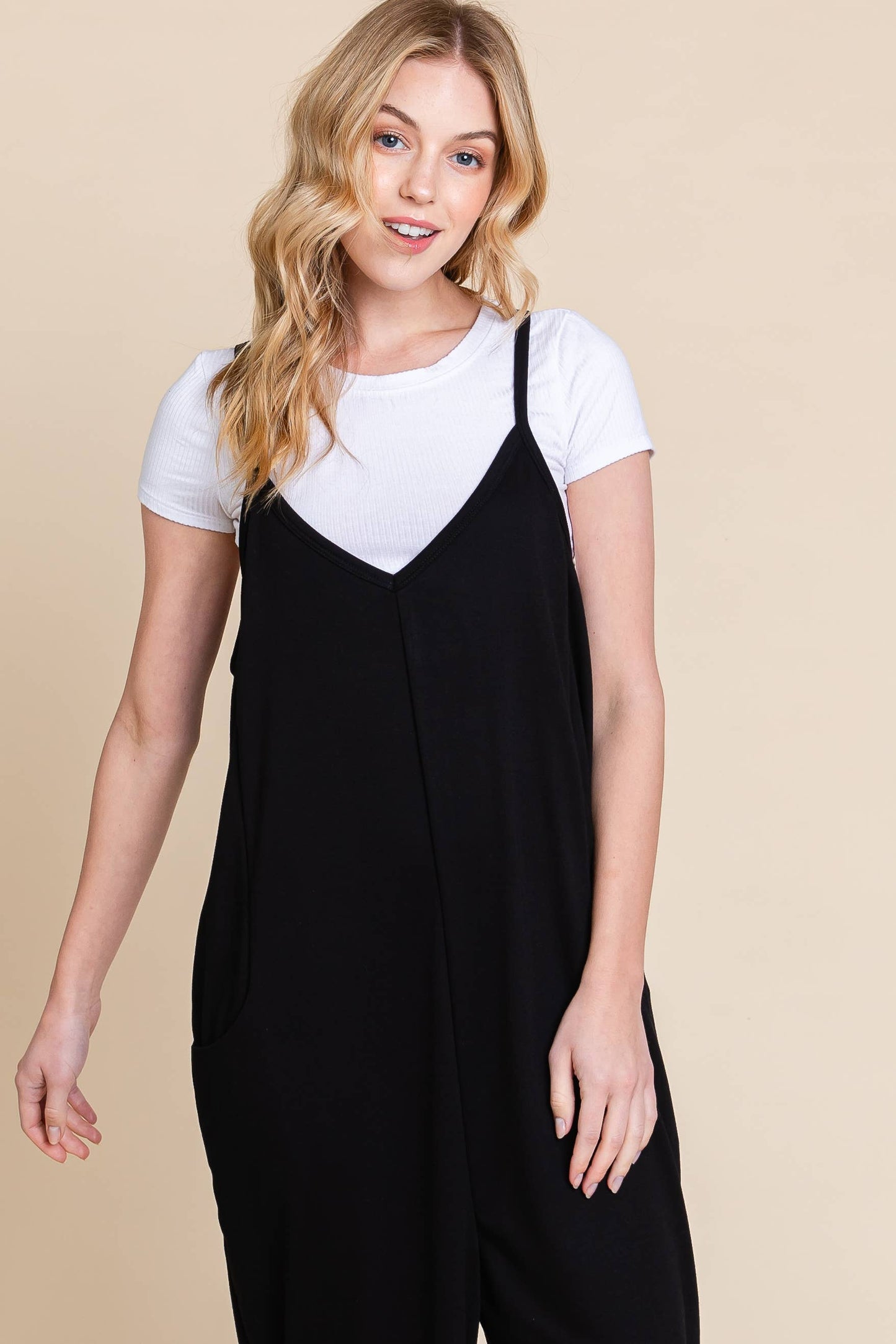 PA1076 WOMEN'S SLEEVELESS JUMPSUIT Bombom