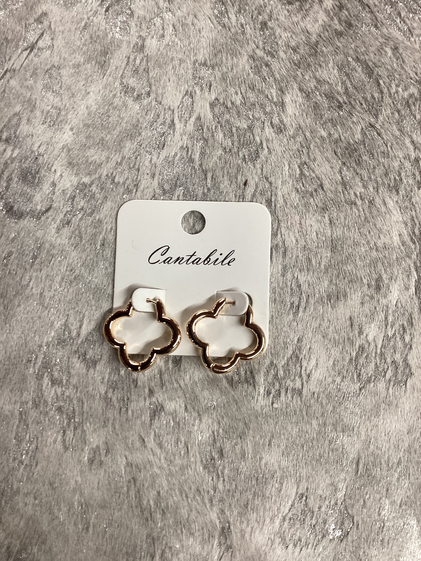 Cantabile clover hoop earrings