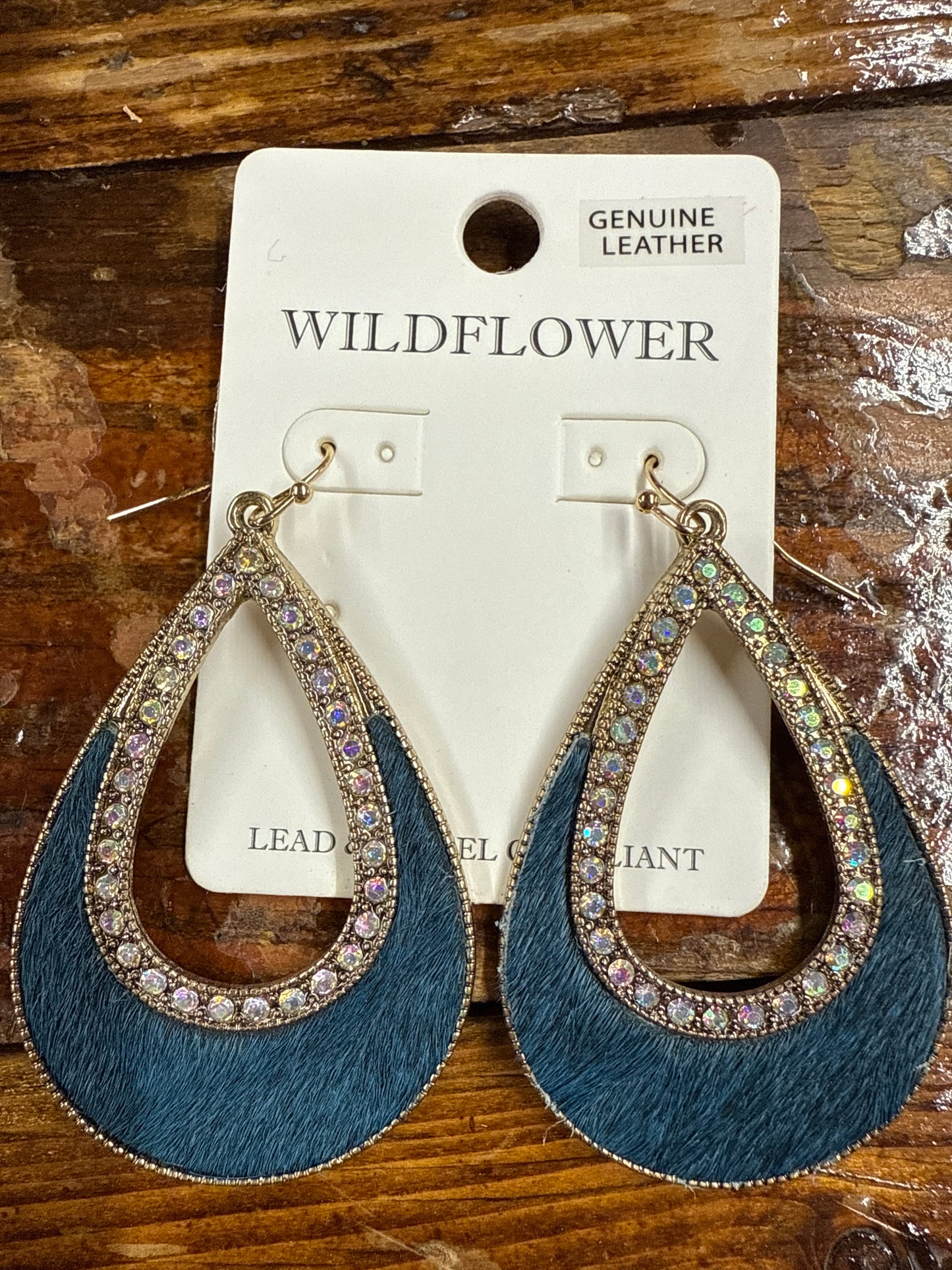 Drop earrings w/rhinestones teardrop