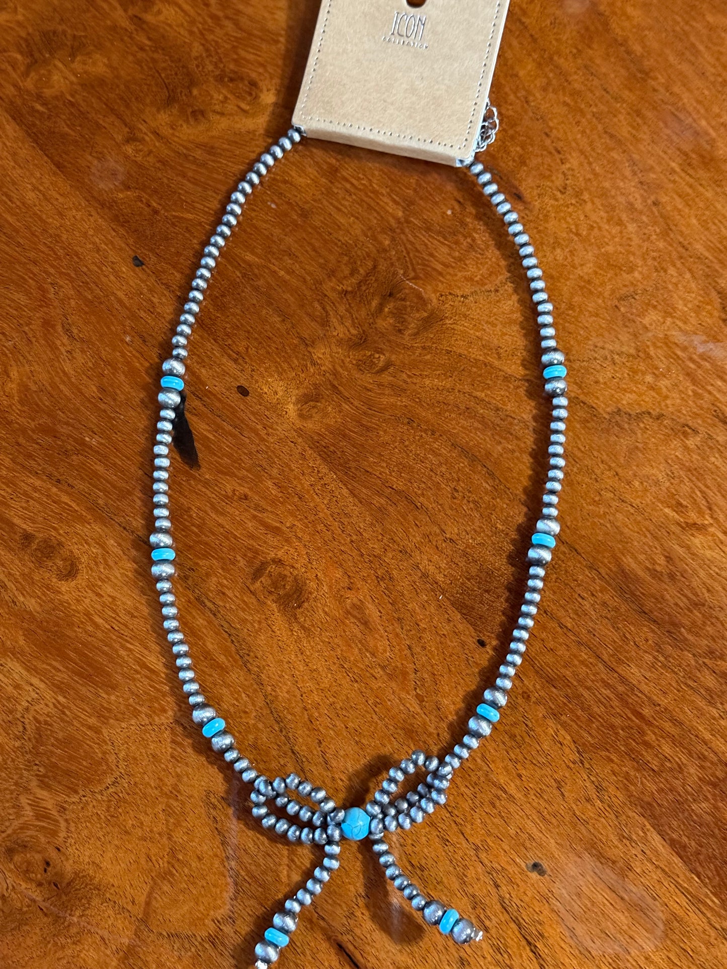 Bow Necklace