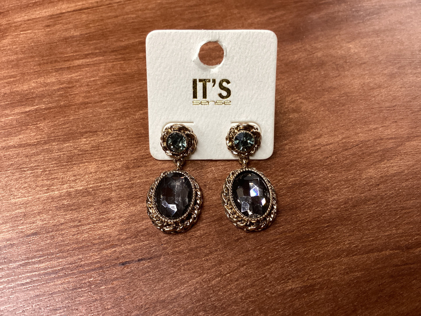 IT’S Sense oval 2 tone Crystal earrings