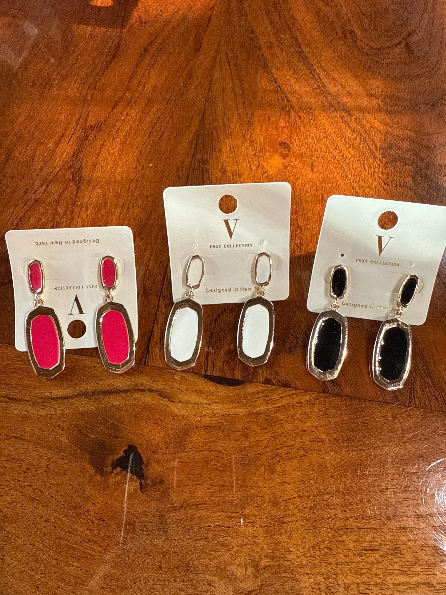 Elegant Gold and acrylic colored earrings