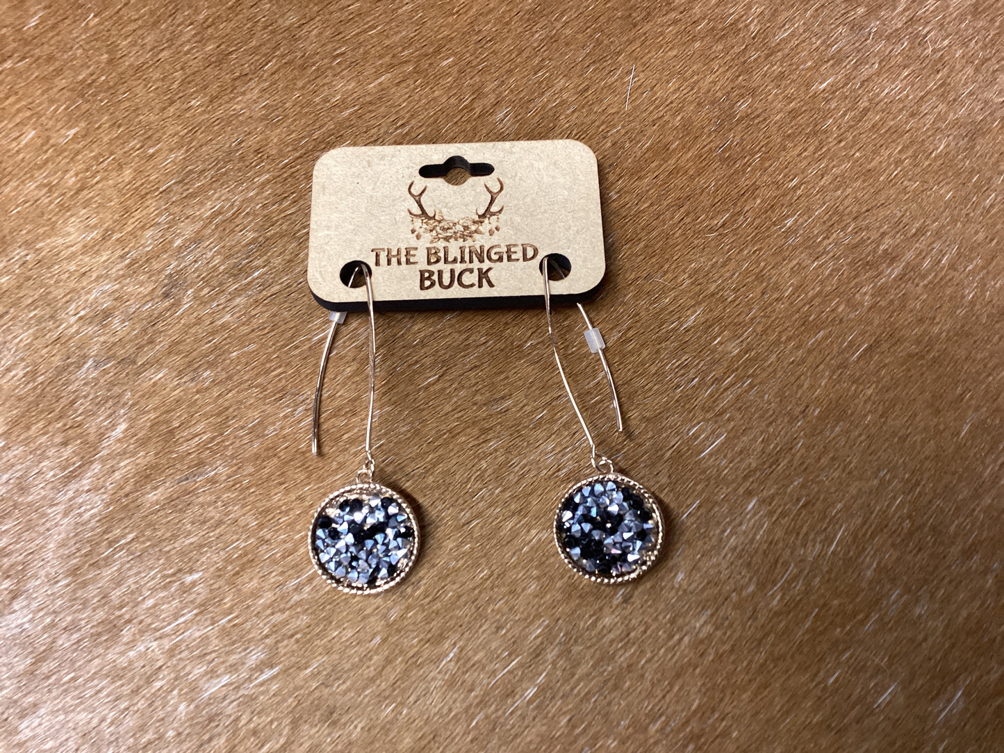 Round pebble earrings