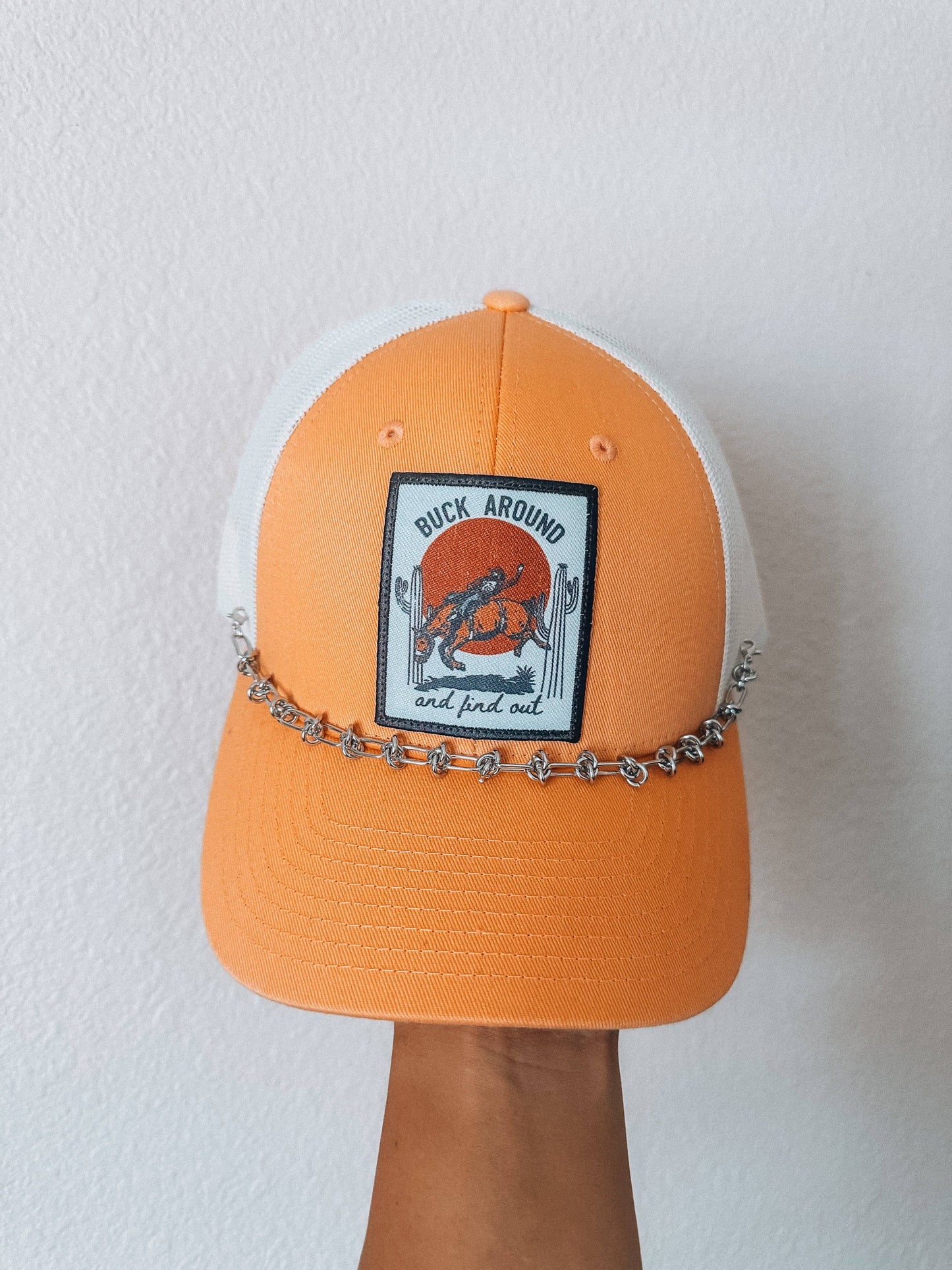 Buck Around Hat: Peach regular hat Modern Cowgirl (chain not included)