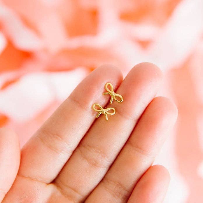 Bow Stud Earrings Pip Pop