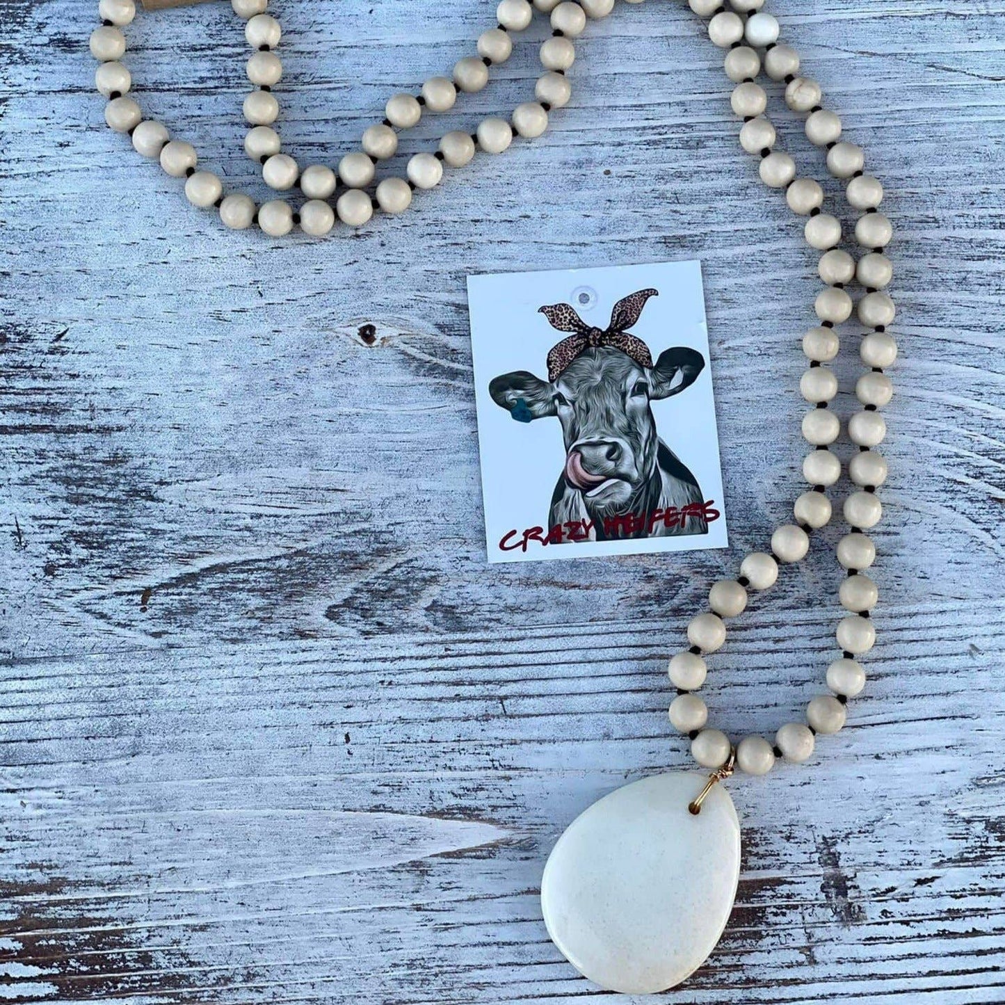 CHW Large Howlite Stone Beaded Necklace: