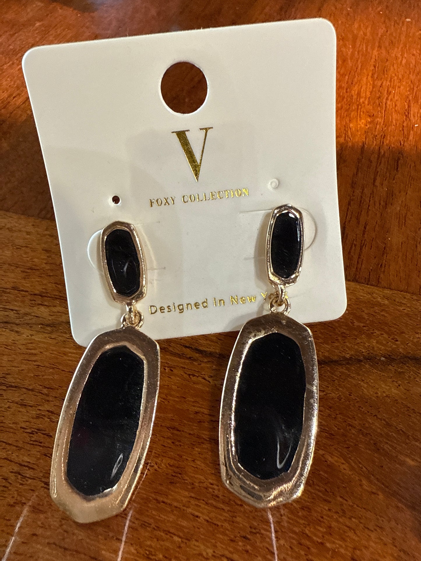 Elegant Gold and acrylic colored earrings