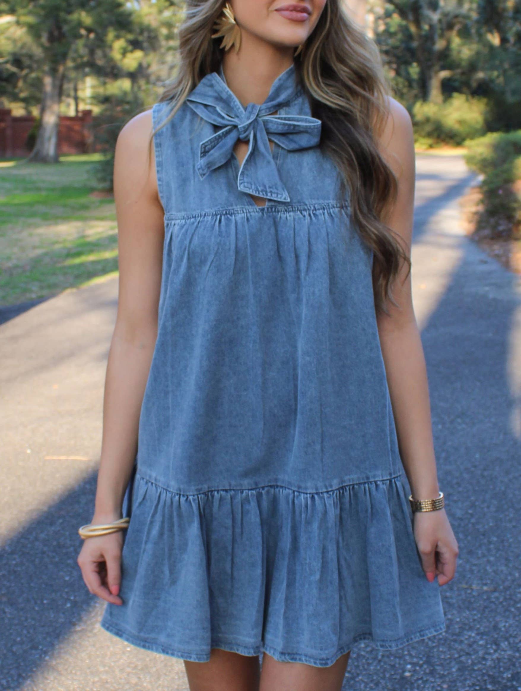 Sleeveless Lace-Up Bow Loose Denim Dress: Blue - 2XL Sleeveless Lace-Up Bow Loose Denim Dress: Blue - 2XL