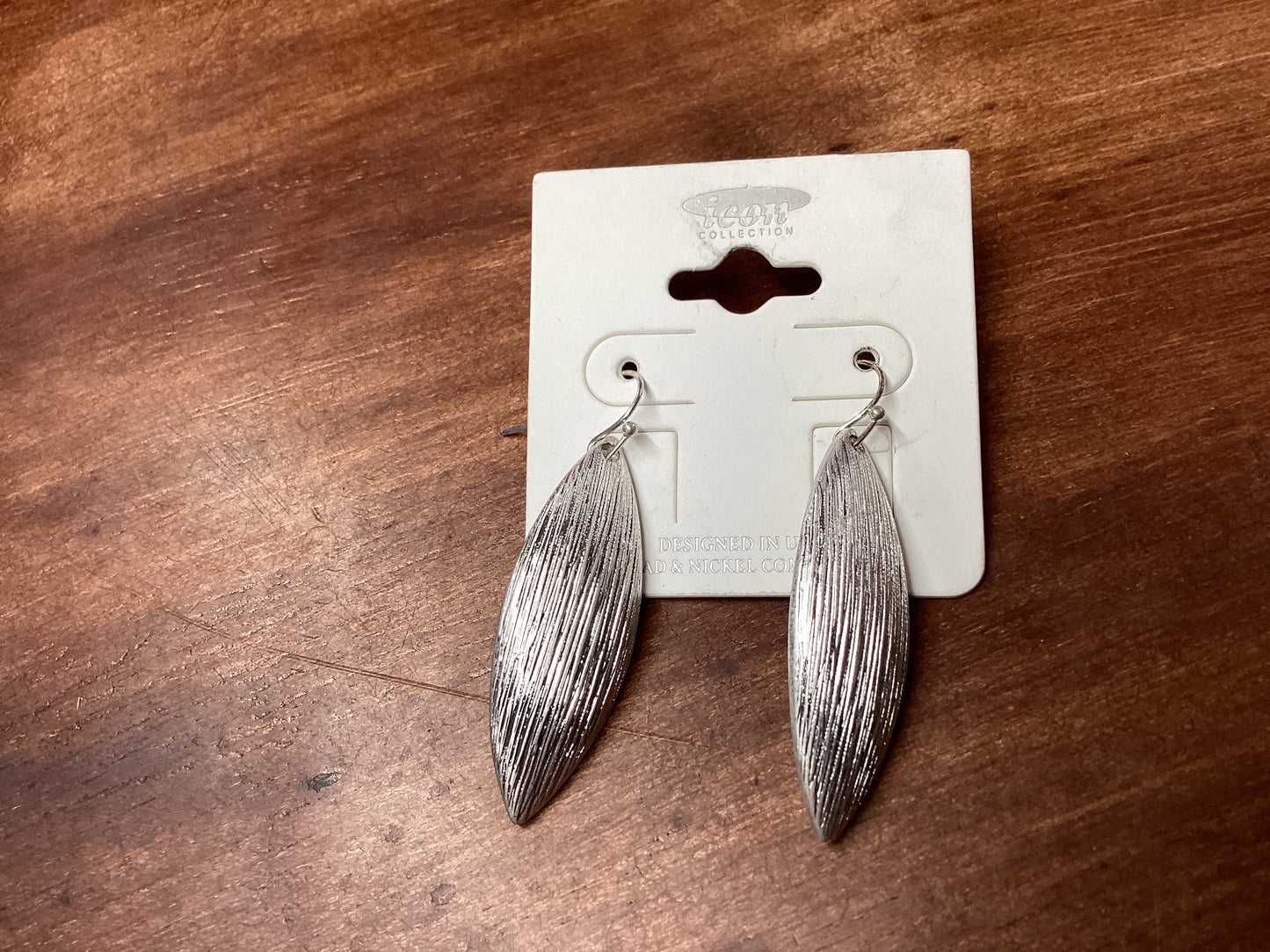 Silver leaf earrings