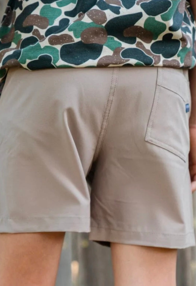 Everyday Shorts Desert Tan Fish Pocket ES-DT-F Burlebo