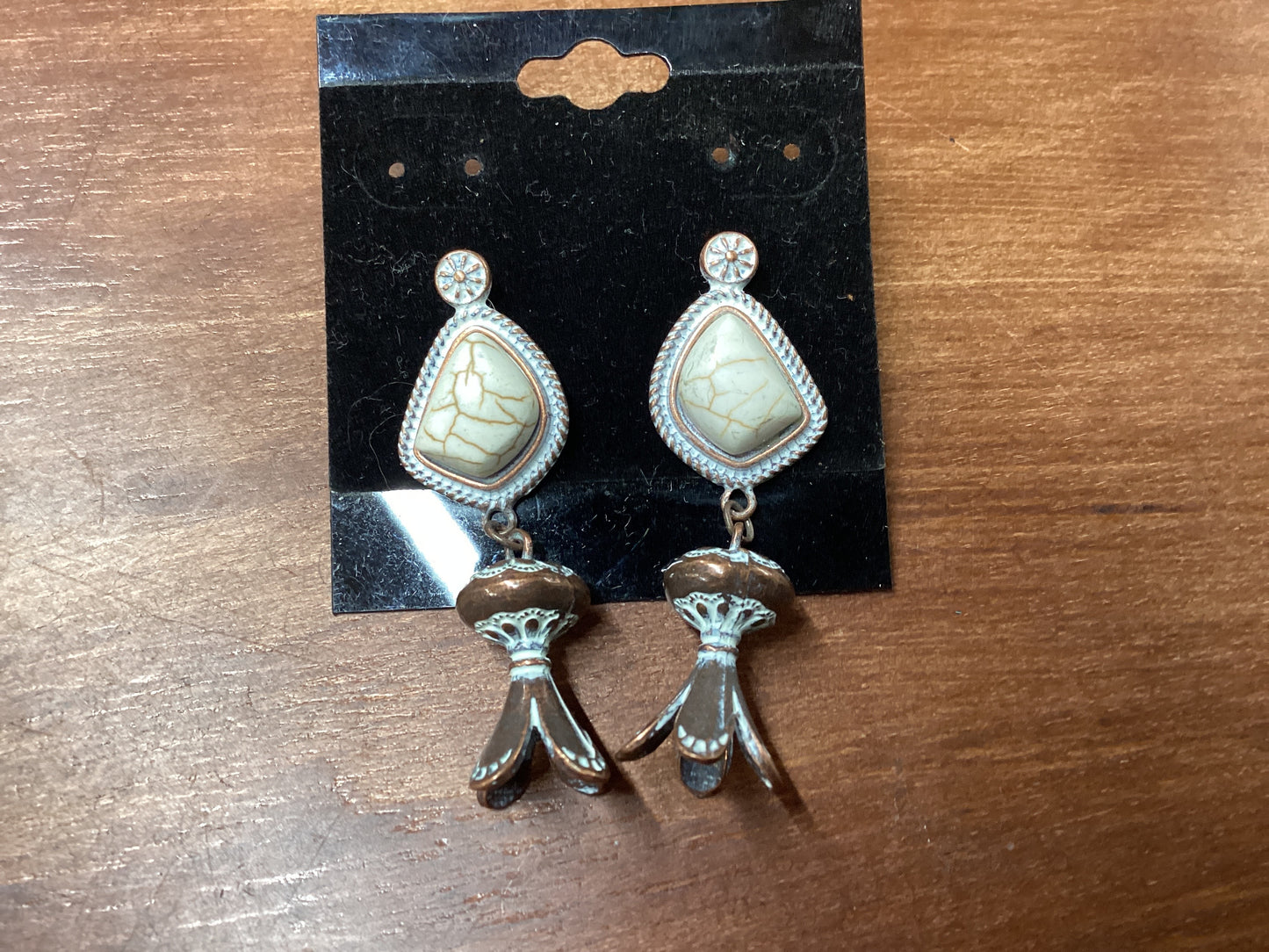 Copper Crackle stone dangled earrings