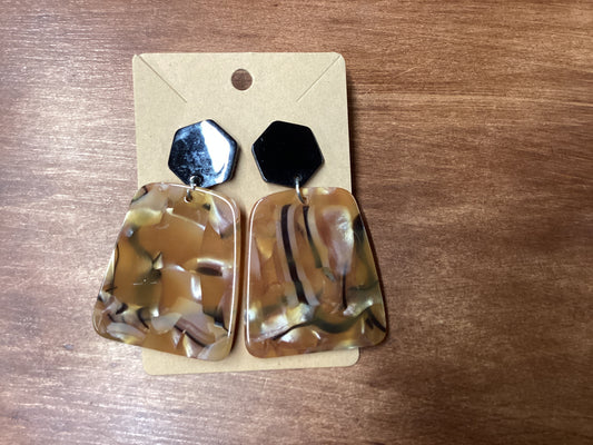 Black octagon w/brown pearl earrings