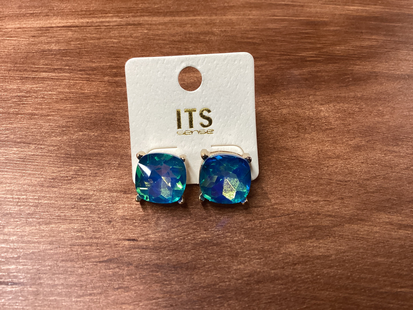 IT’S Sense square aqua earrings