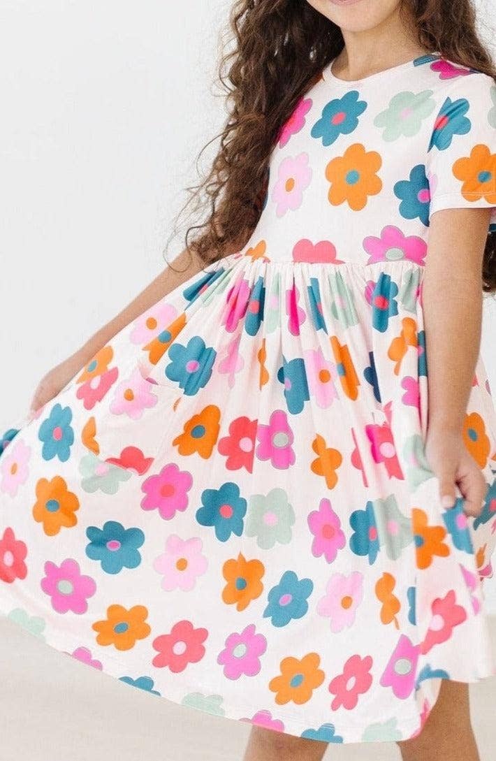 Retro Floral S/S Pocket Twirl Dress: Mila Fl