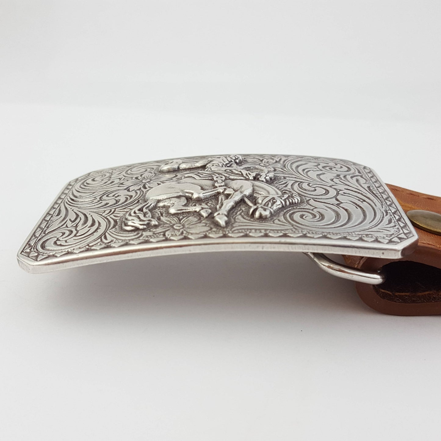 Silver Rodeo Buckle with Vintage floral tooled belt: Tan Axesoria