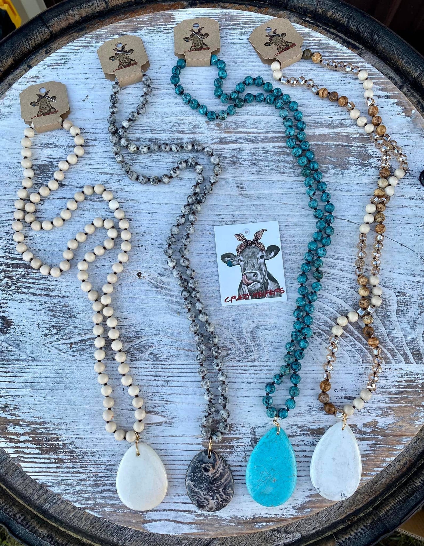 CHW Large Howlite Stone Beaded Necklace: