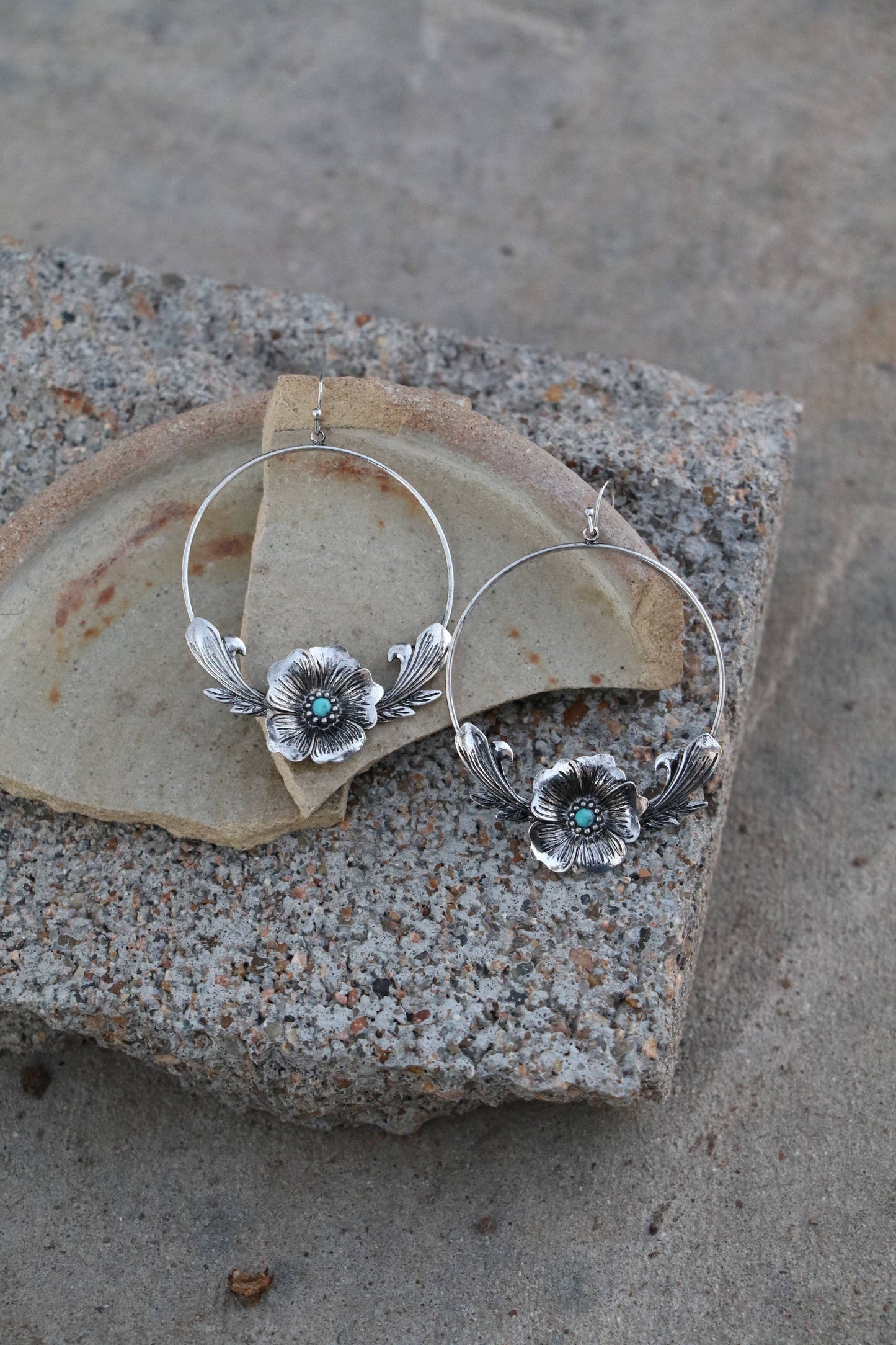 FLOWER CASTING WITH TURQ STONE Earrings Turquoise Haven