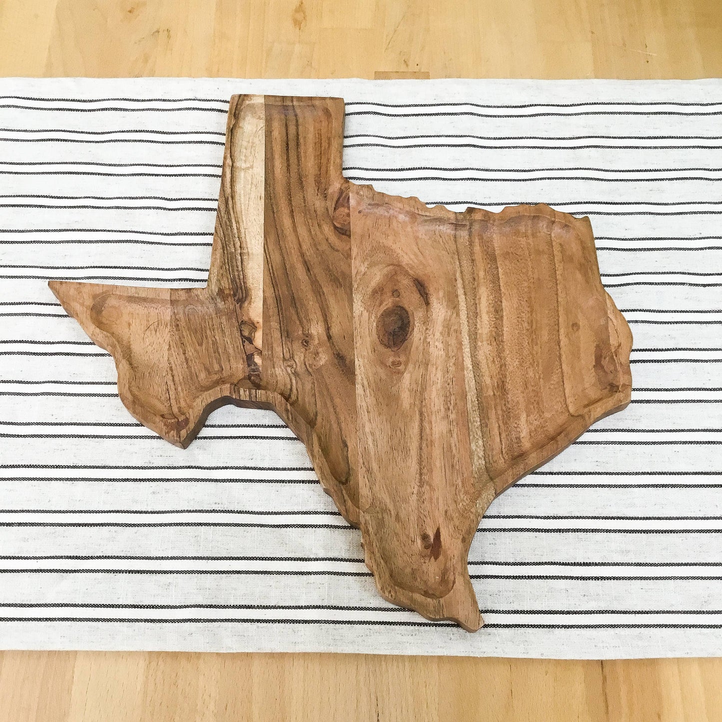 TEXAS Pride Acacia Wood Cutting Board