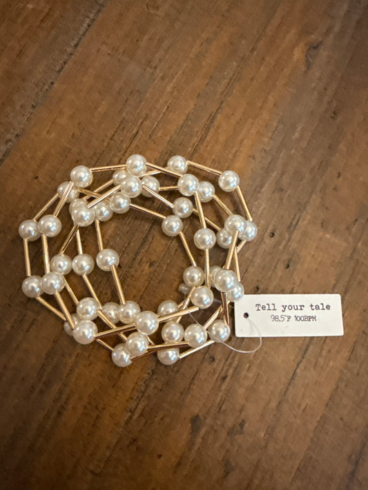 Tell Your Tale Pearl Five Strand Bracelet FB3578GDCRM