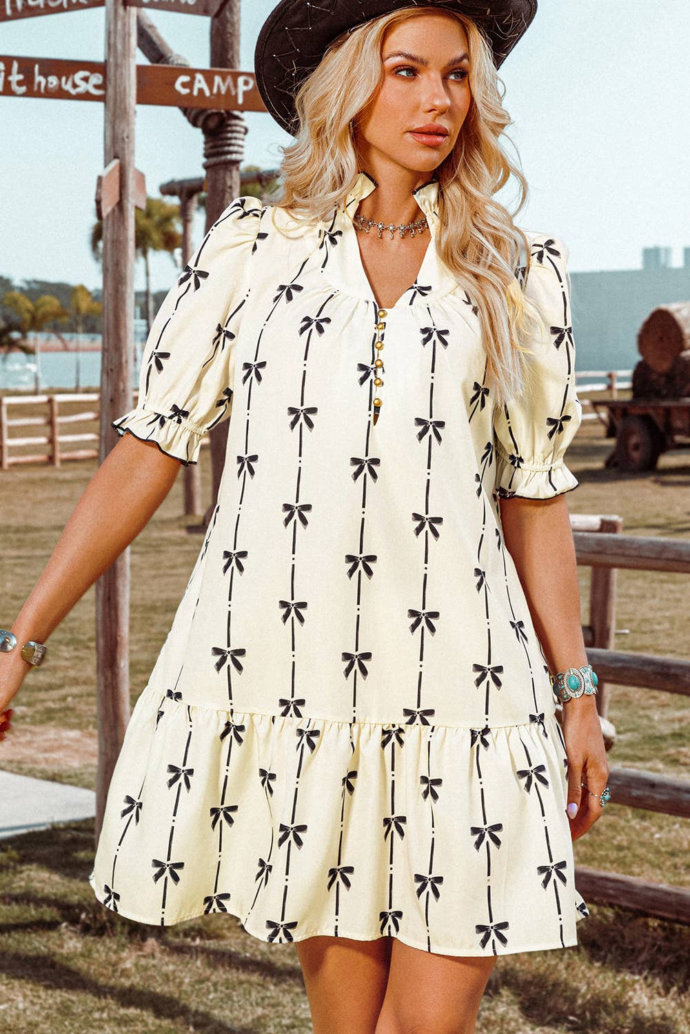 Fashion-W Cute Bowknot Bubble Sleeve V Neck Mini Dress: Fashionw