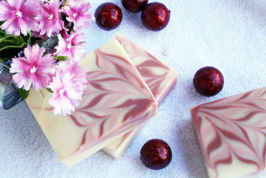 Organic Sun Flower Soap (Sweet Pea) 5.5oz: With Packaging