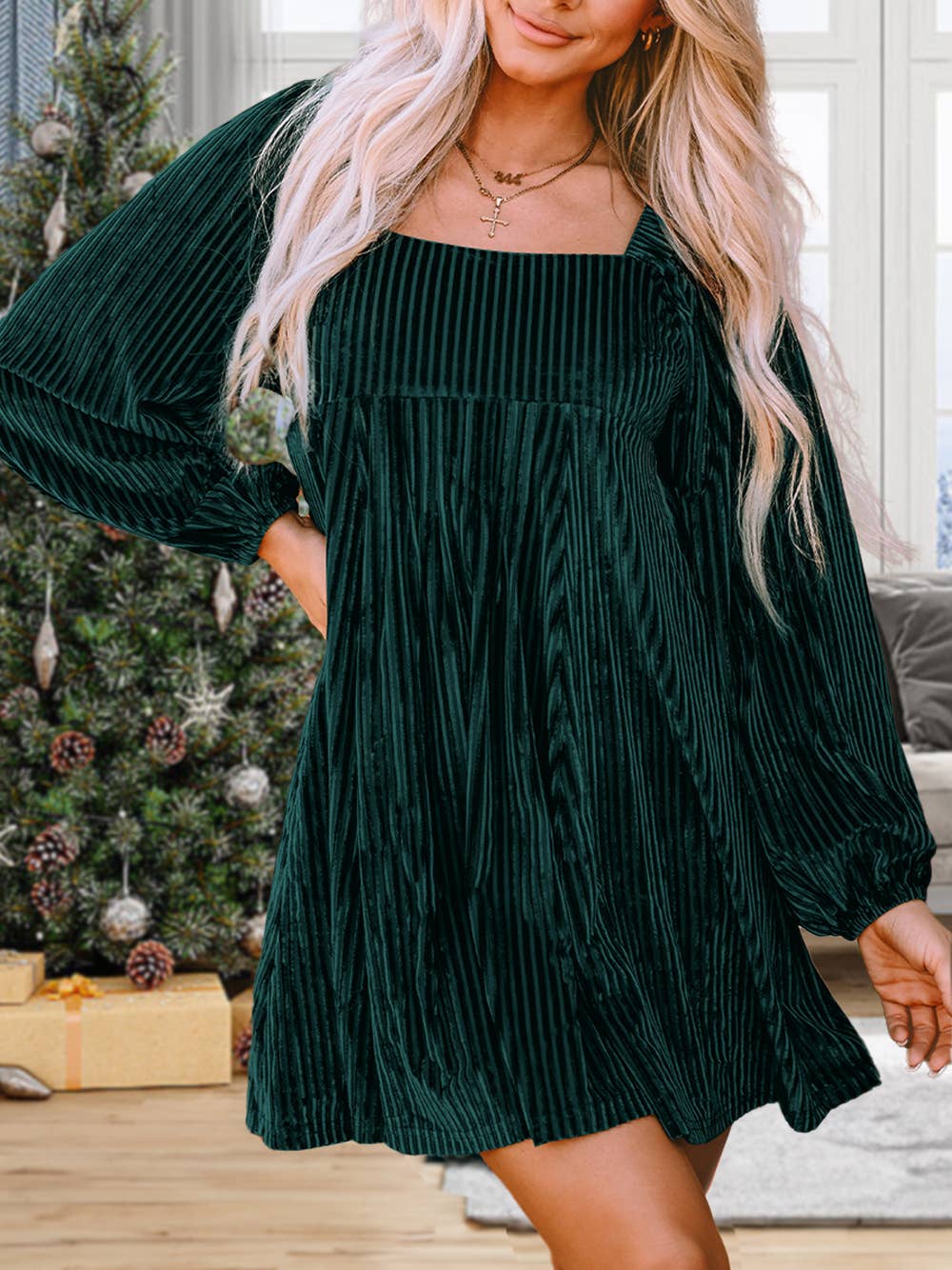 Tie Back Square Neck Velvet Babydoll Dress: Green 1 the Woman