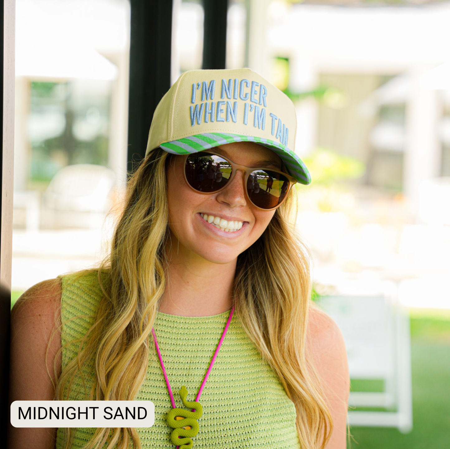 Midnight - Women's Polarized Medium Horn Sunglasses: Sand Fl Dax