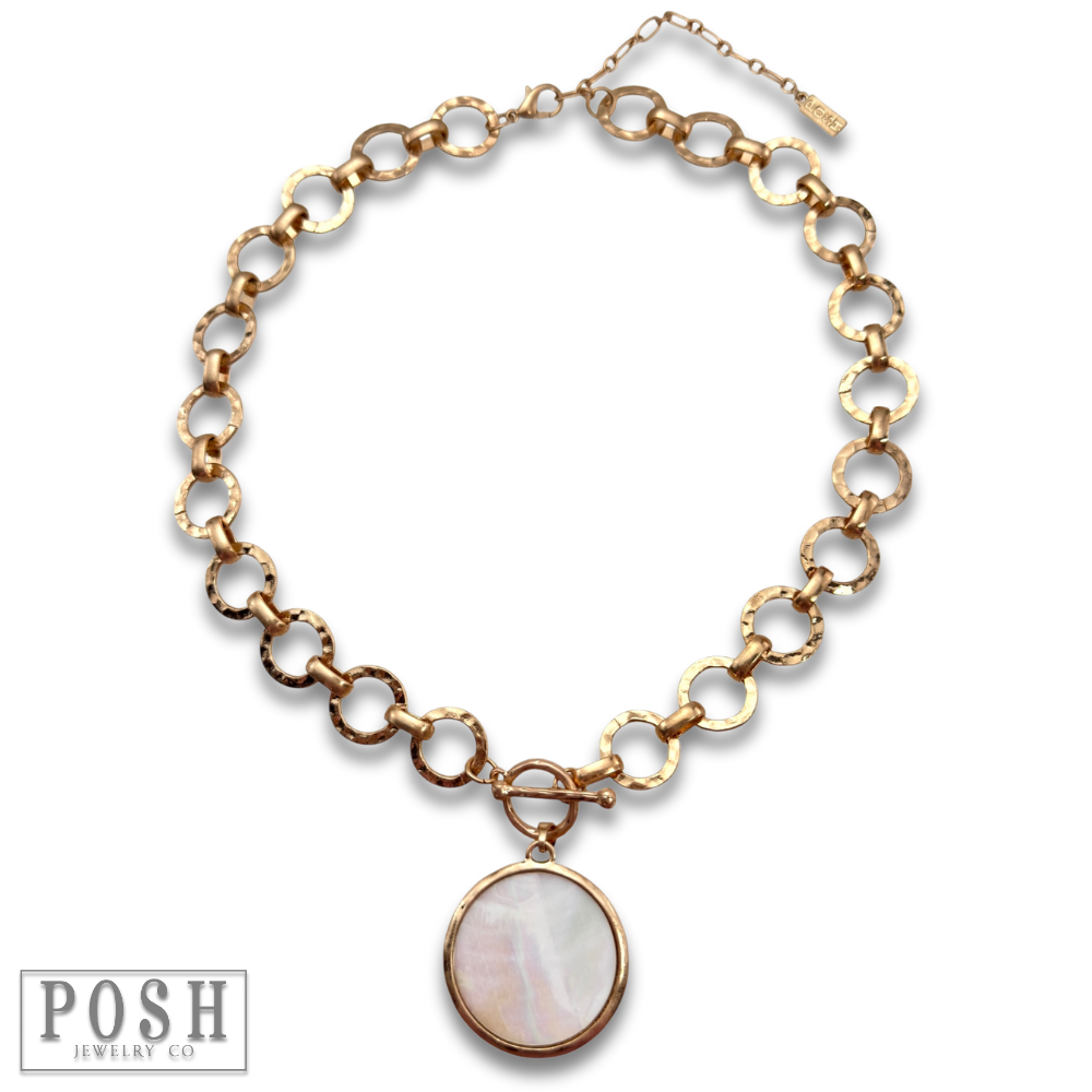 Chunky chain and round pendant necklace: Gold PP
