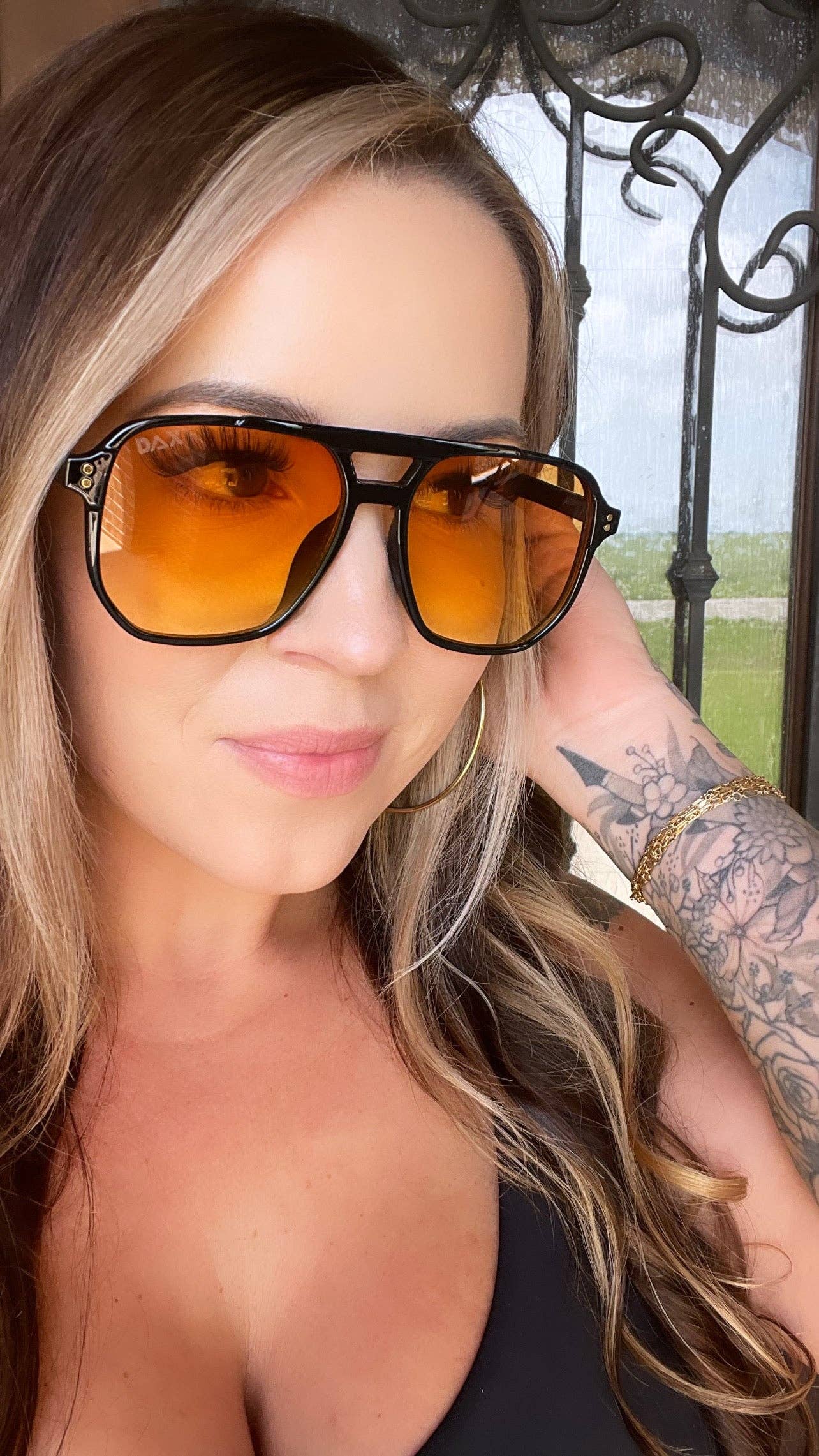 Skye - Unisex Oversized Aviator: Amber Fl/Tx Dax