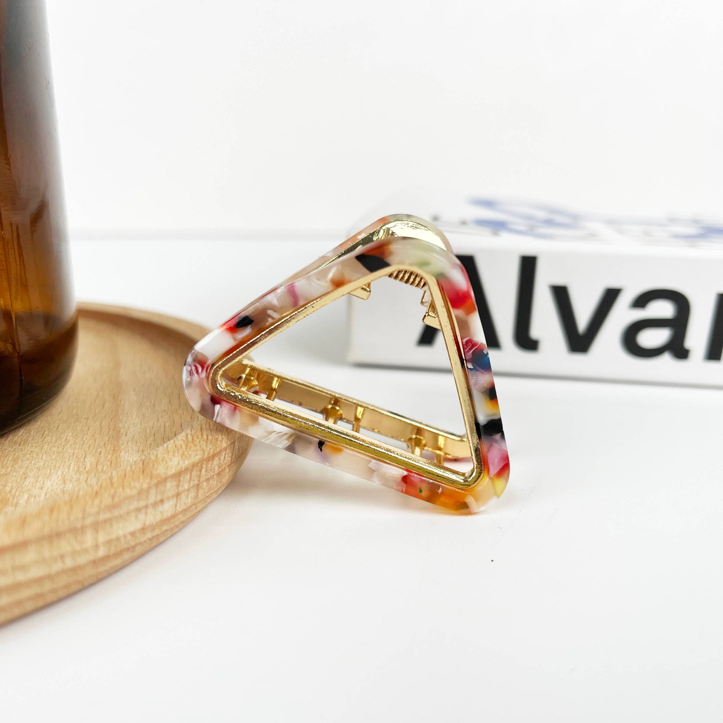 French Minimalist Triangular Claw Clip, Eco-Friendly: Diva