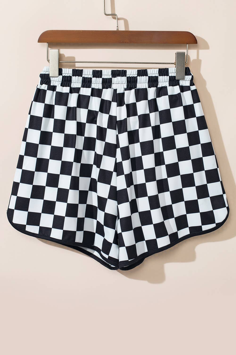 Checkered Drawstring Elastic Waist Casual Shorts: Black / White LA