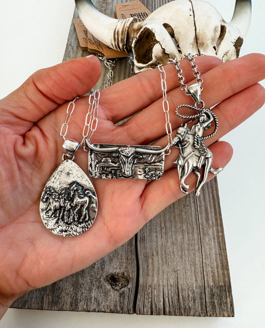 Western Rodeo Cowboy Necklace - Cowboy Rodeo Steer Horses: RODEO - COWGIRL Or Steer