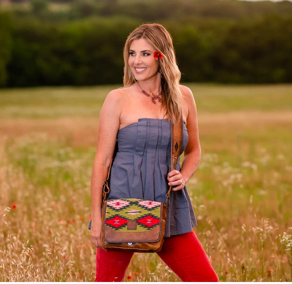 Baja Dreams Della Crossbody STS Ranchwear 31350