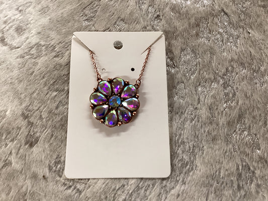 Fluorescent brass flower necklace