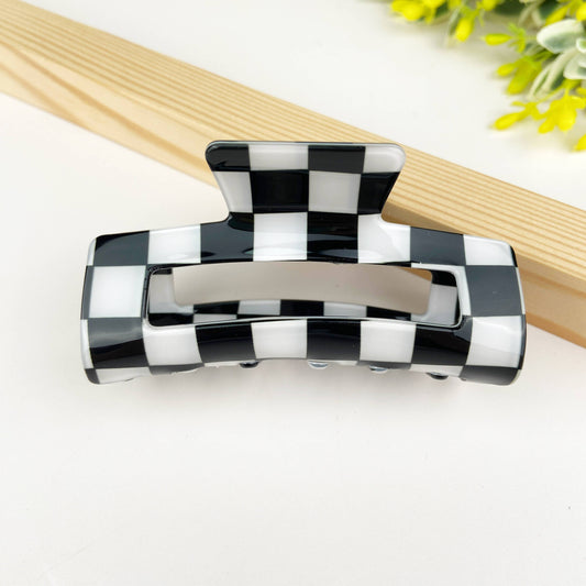 Checkerboard retro hair claw clip: Diva Shop