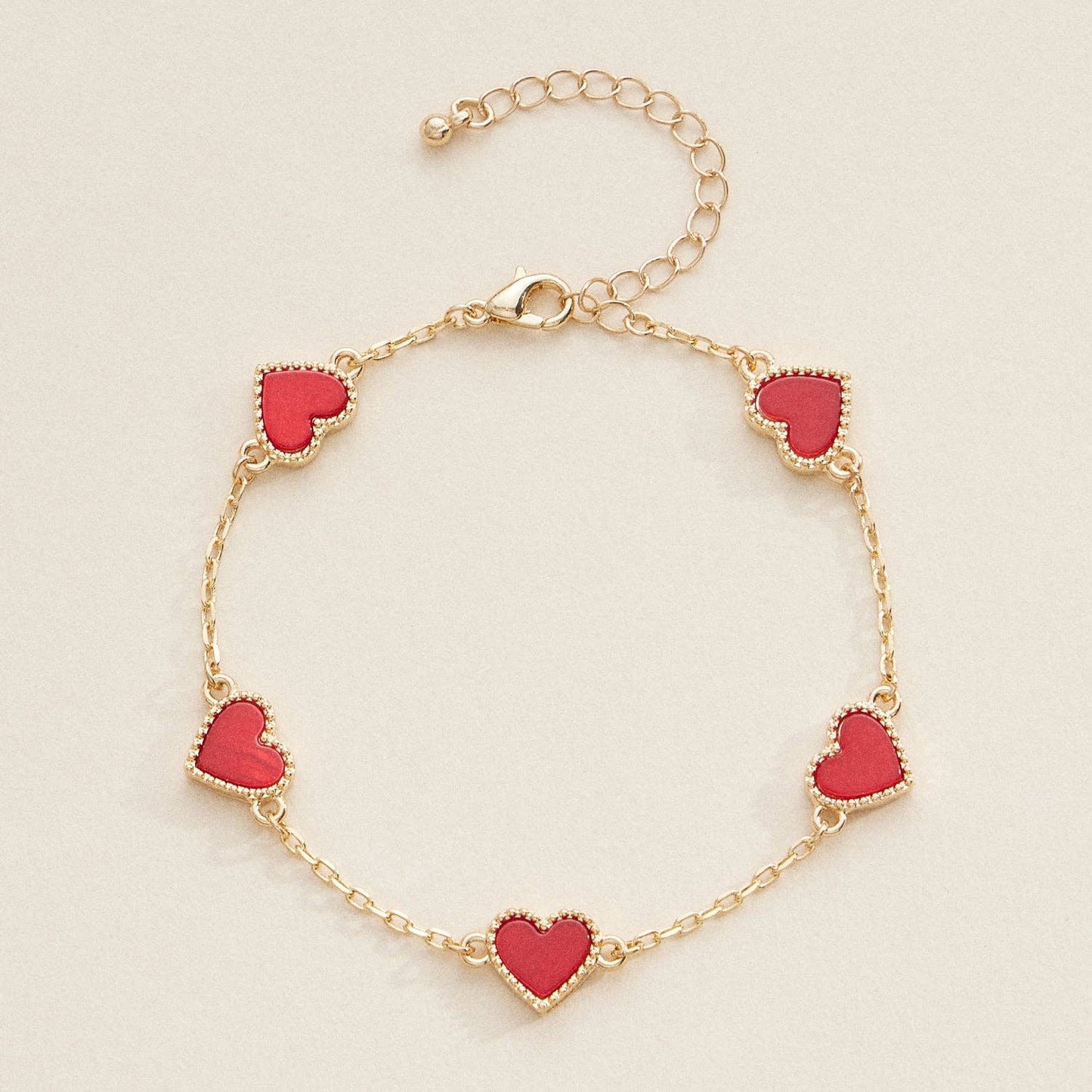 Elegant Gold Heart Charm Bracelets in Vibrant Enamel Colors: BLACK  or White.  Frem