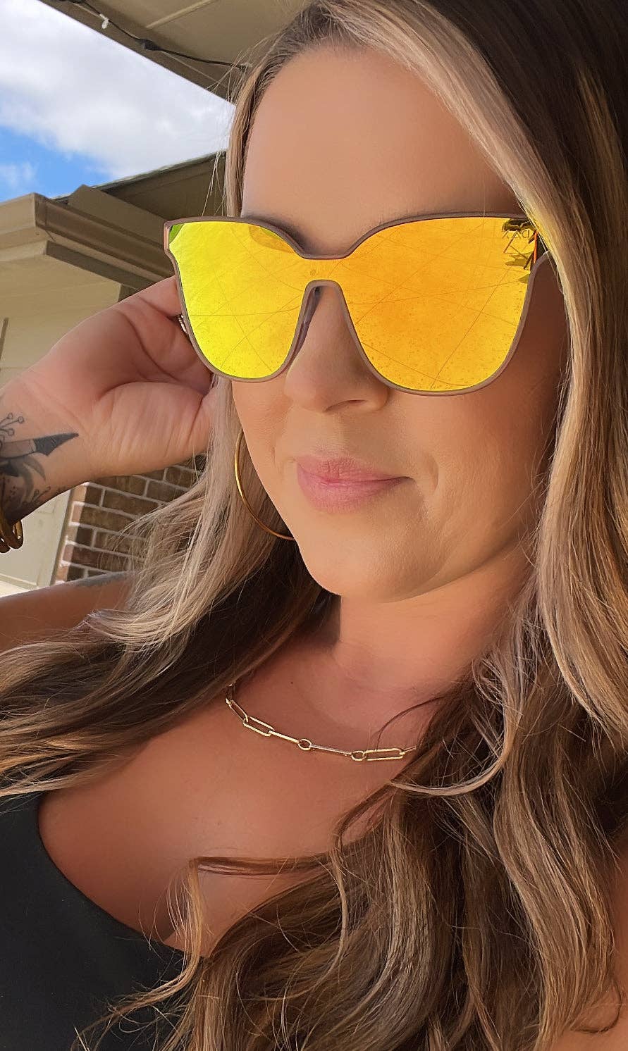 Capri- Women’s Flared Sunglasses – Large Frame – Summer Line: Flame Dax Fl