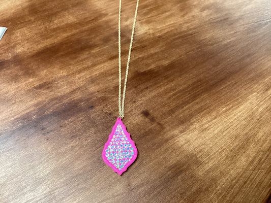 Pink pendant w/rhinestones