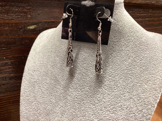 Silver Earring w/Design