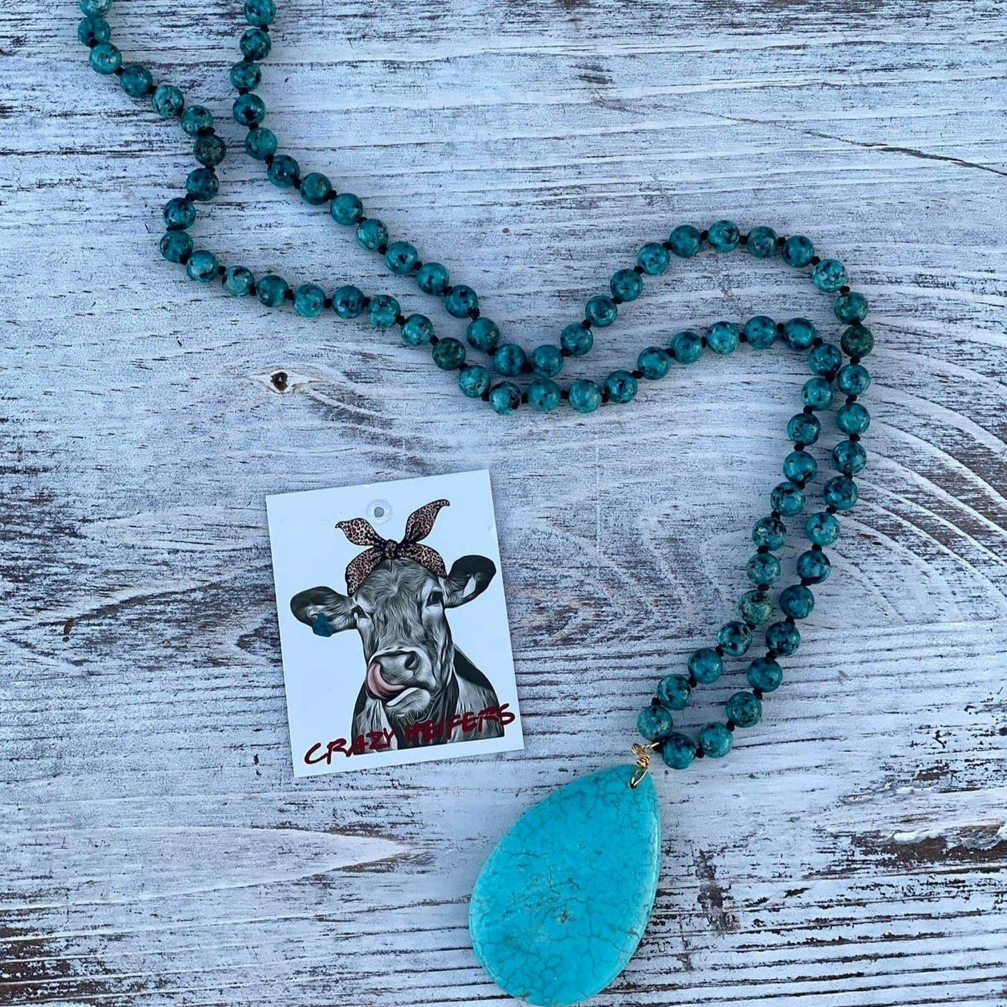 CHW Large Howlite Stone Beaded Necklace: