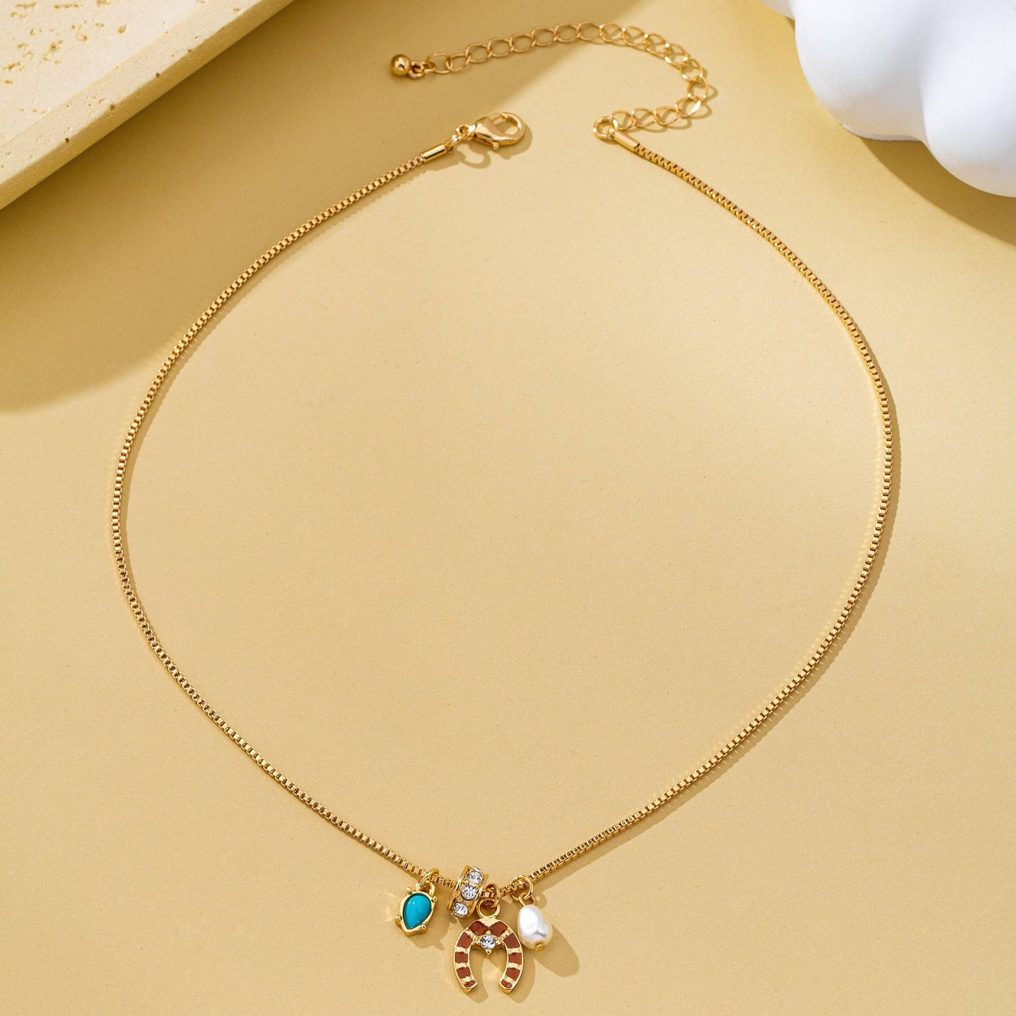 Southwest Horseshoe & Turquoise Charm Necklace | 80N93130: Gold