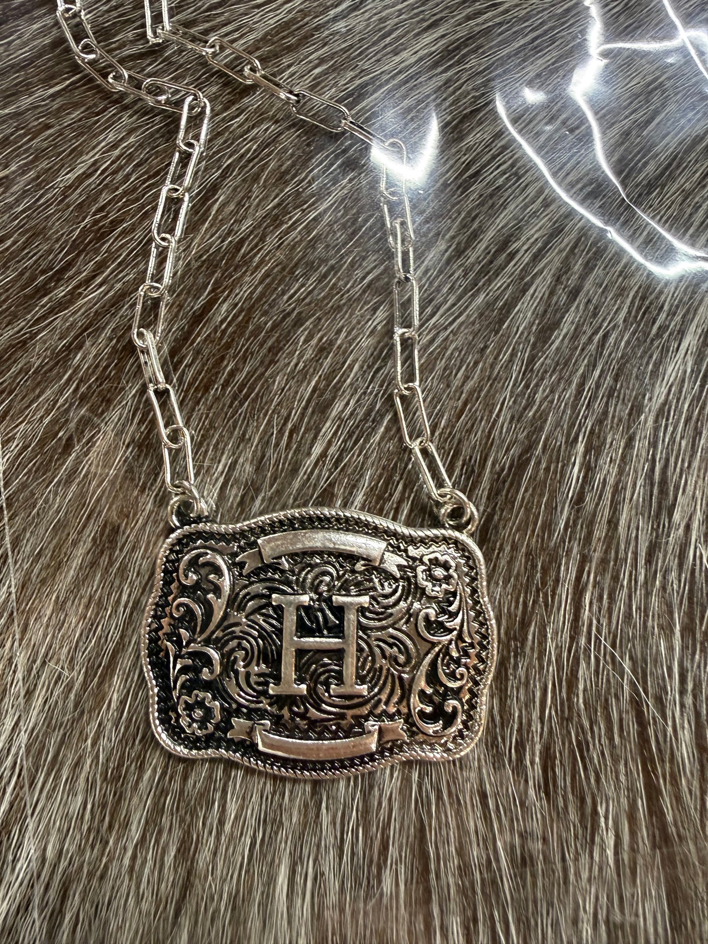 Initial Buckle Style Necklace Tipi