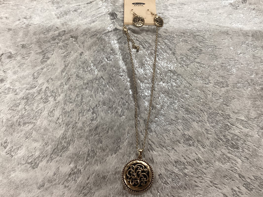 Gold pendant w/black and earrings