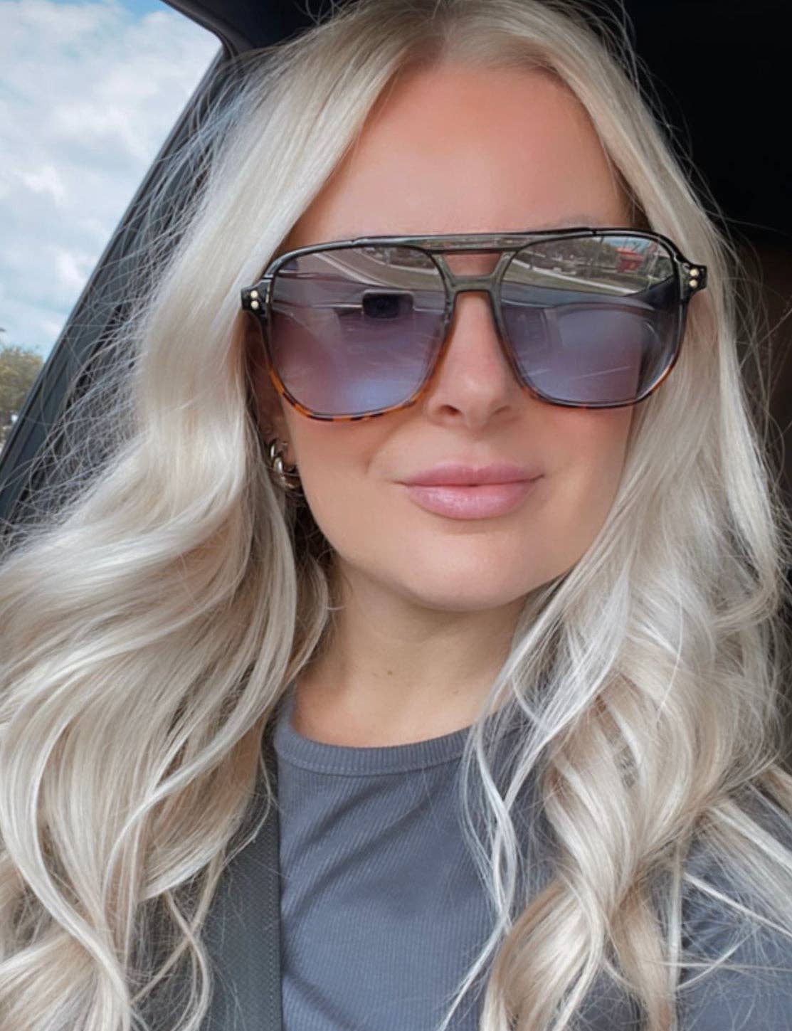 Skye - Unisex Oversized Aviator: Amber Fl/Tx Dax