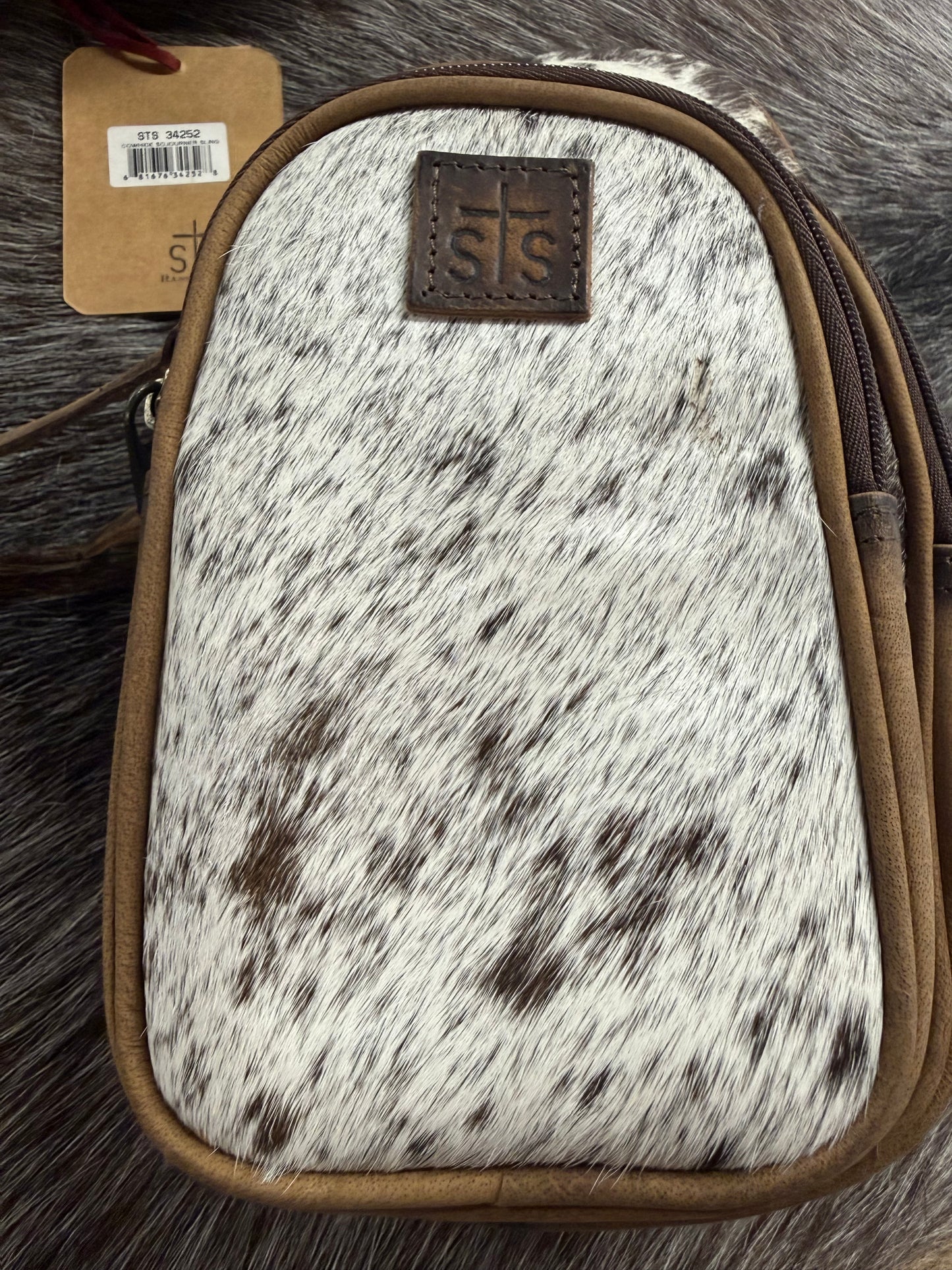 Cowhide Sojourner Sling Crossbody STS Ranchwear 34252