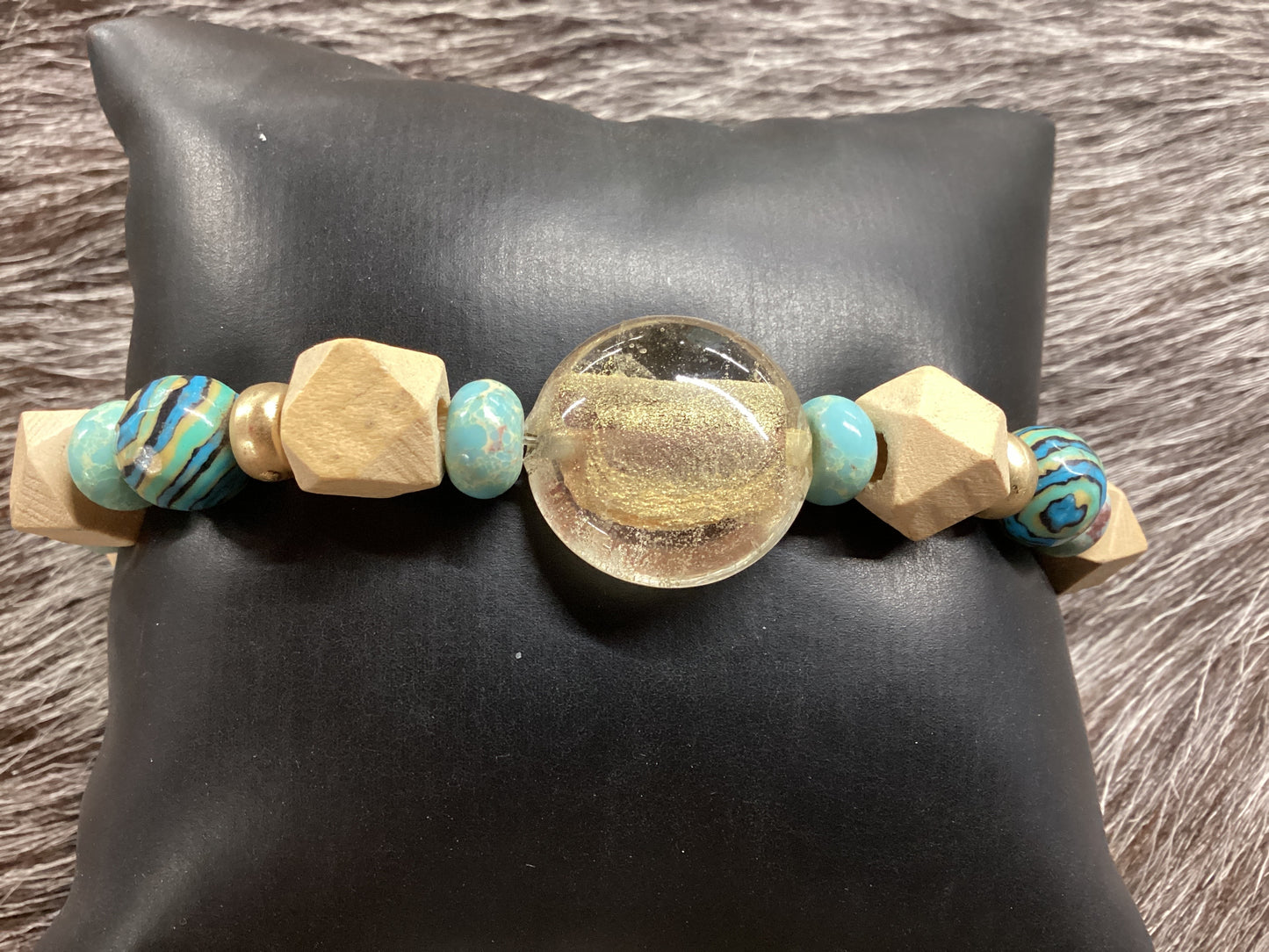 Wooden/turquoise gold bracelet